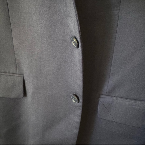Linea Uomo Navy Wool Suit Jacket – 48R $35 - Picture 5 of 7